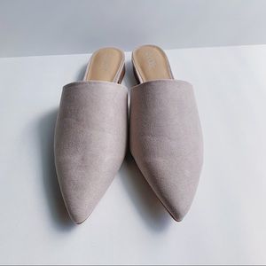 NWOT Grey Suede Mule